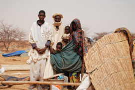 Thousands of Mali refugees are fleeing from their country due to armed conflicts. World Vision is assisting families in Mali and across the border, such as in Niger's Ayourou region