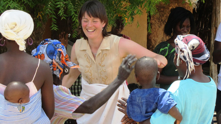 fiona dancing with villagers