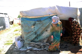 Small_tent_Syria.jpg