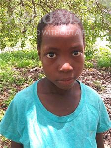 Armonda Nelson, aged 10, from Mozambique, is hoping for a World Vision sponsor